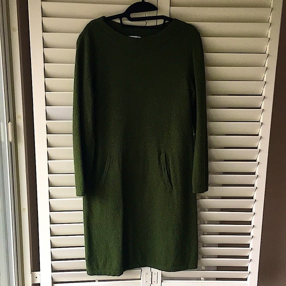 Hunter green wool dress with pockets - Picture 2 of 5
